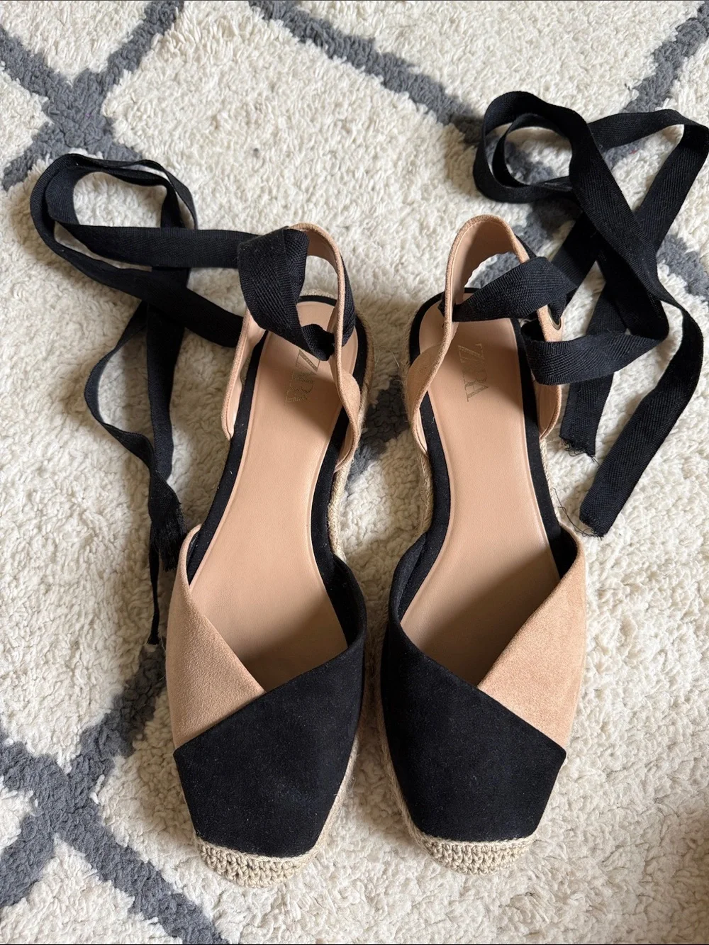 Zara stylish black